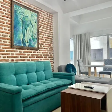Hermoso apartamento en el laguito Apartamento