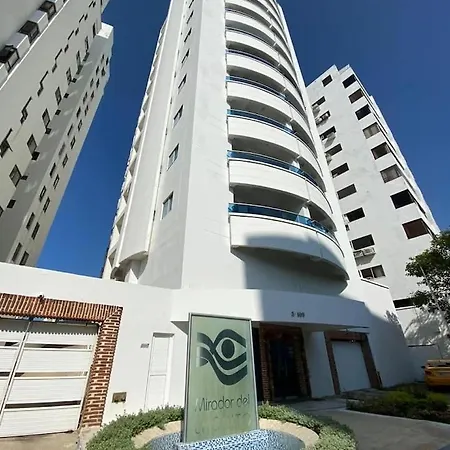 Hermoso apartamento en el laguito